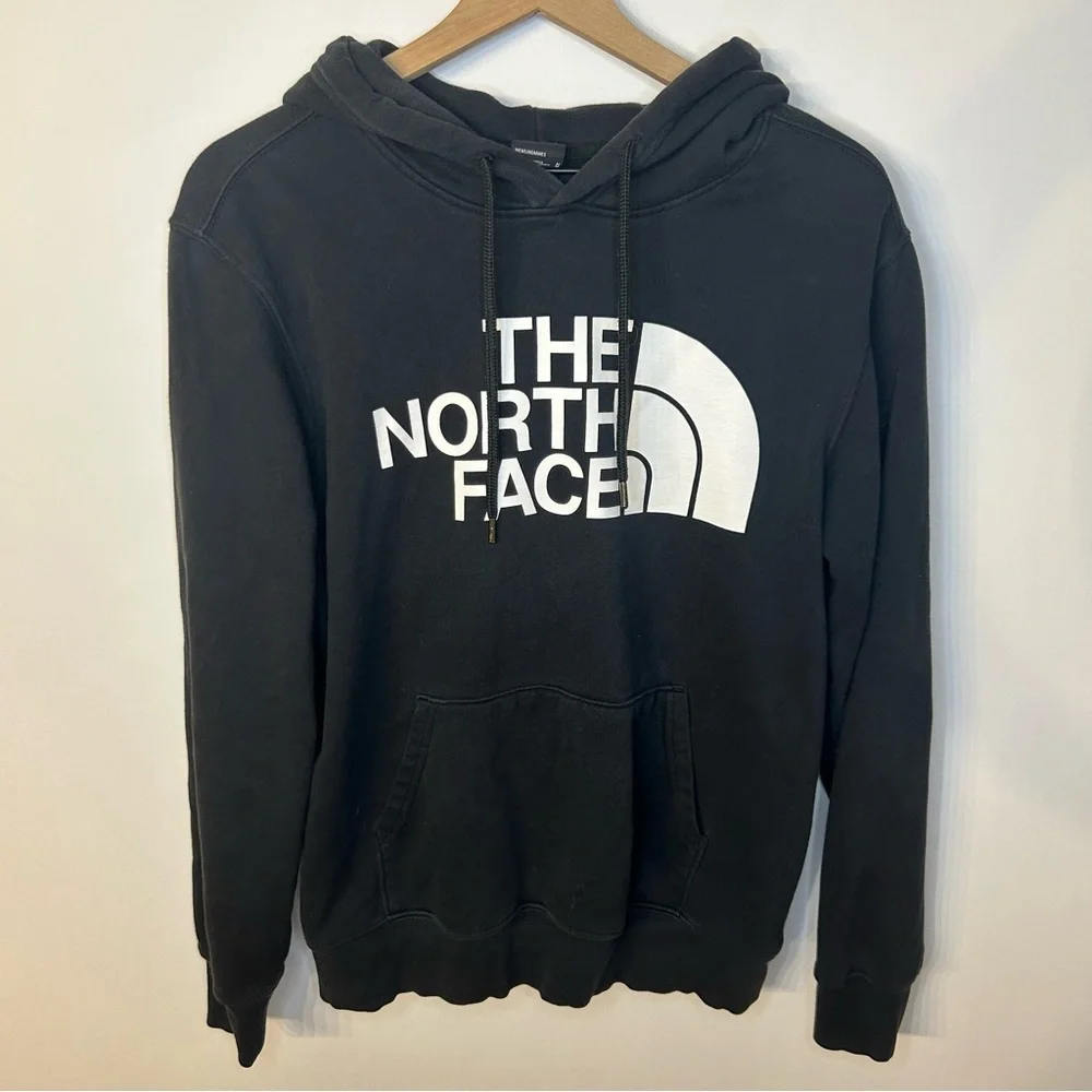 The North Face Men’s Black Half Dome Hoodie, Size Medium